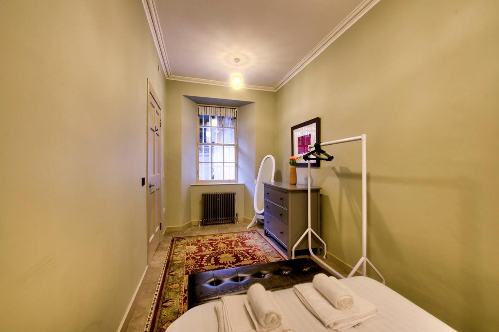 Ferienwohnung Guestready - Manor Place Basement Edinburgh Exterior foto